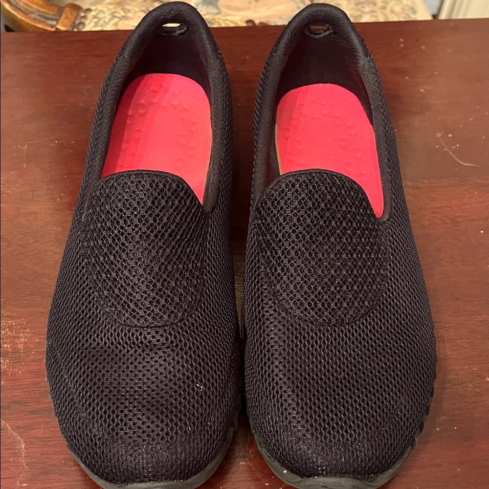 Slip-On Mesh Comfort Shoe - Black